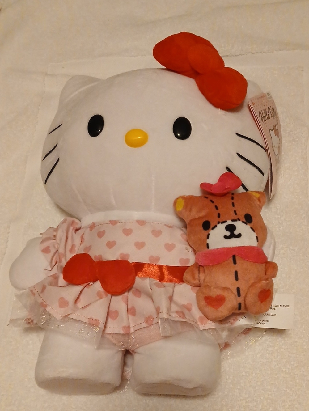 LOT of 2 — “2026 HELLO KITTY”
Valentines Greeter & Animated plush greeter - Picture 2 of 13